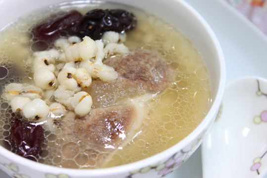 薏米骨頭湯