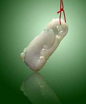 玉吊墜