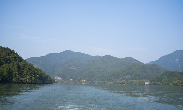 富春江