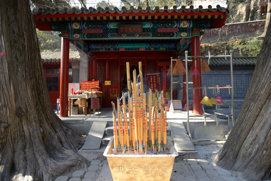 西山八大處龍泉庵
