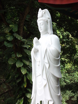 漢白玉觀音像