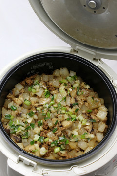 電飯煲蒸飯