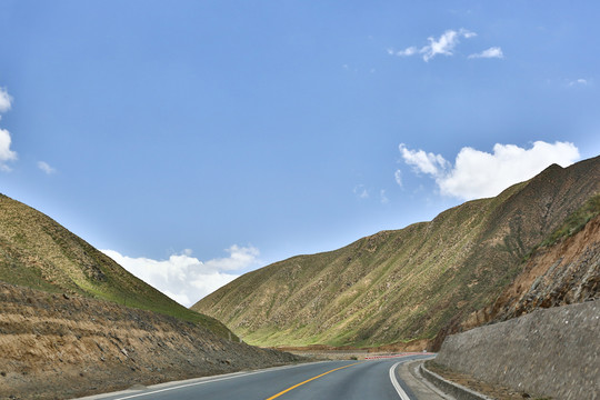 山間公路