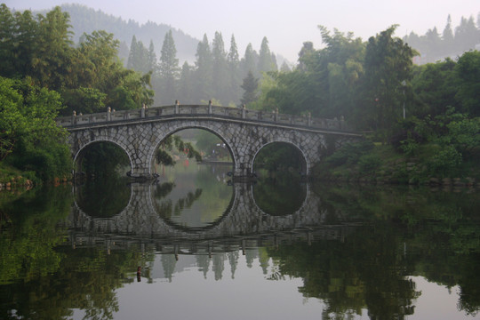 井岡山挹翠湖橋
