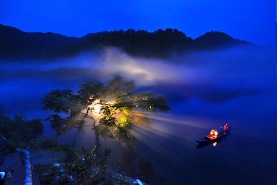 夜色漁火
