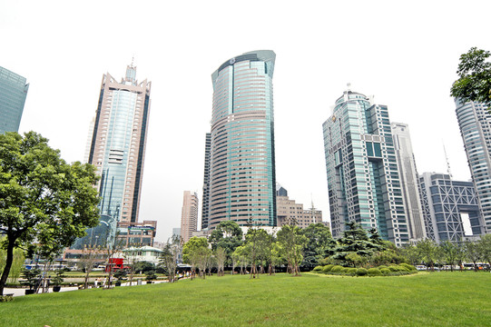 上海浦東現(xiàn)代建筑