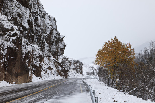 冰雪路面