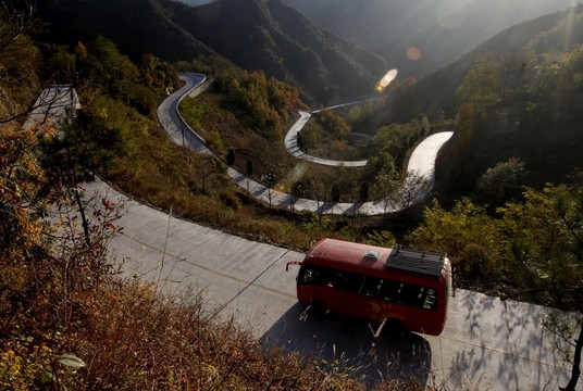山區(qū)公路