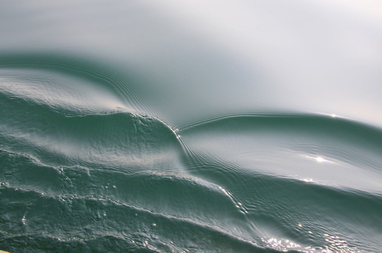 水波