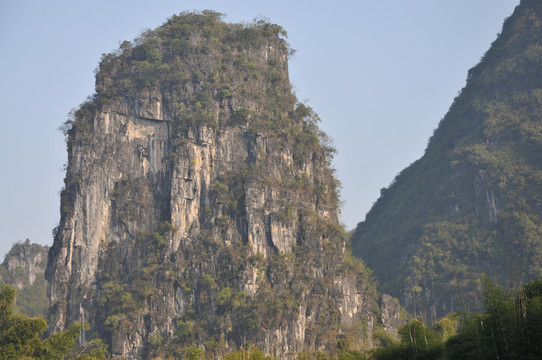 山巒