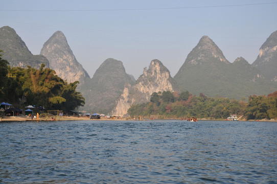 漓江水山