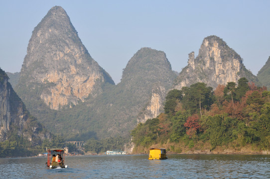 漓江水山