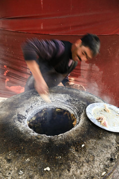 馕坑烤肉