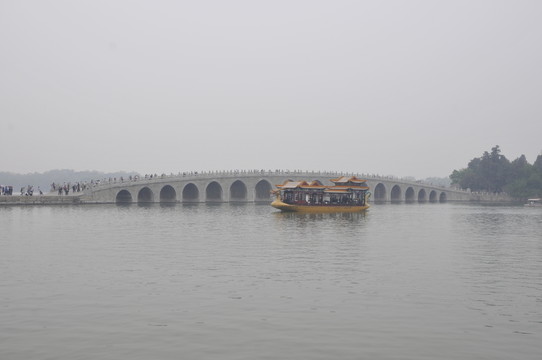 十七孔橋
