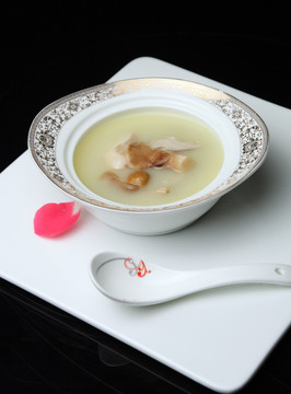 濃湯野山菌