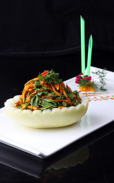 養(yǎng)生蟲(chóng)草花拌龍井