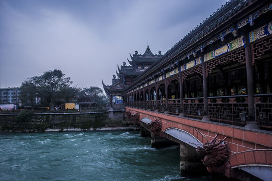 都江堰的橋