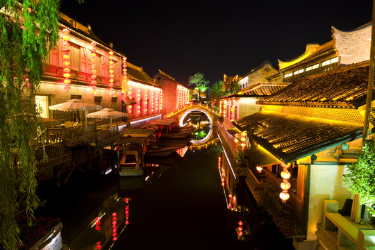 臺(tái)兒莊古城夜景