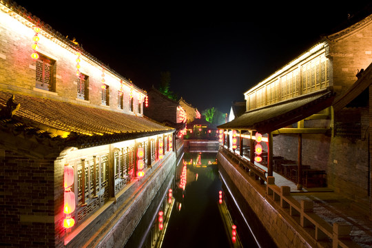 臺兒莊古城夜景