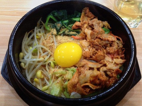 牛肉雞蛋拌飯