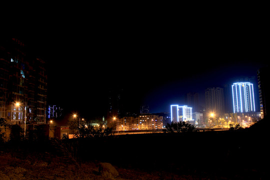 小城夜景