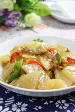 蘿卜炒肉片