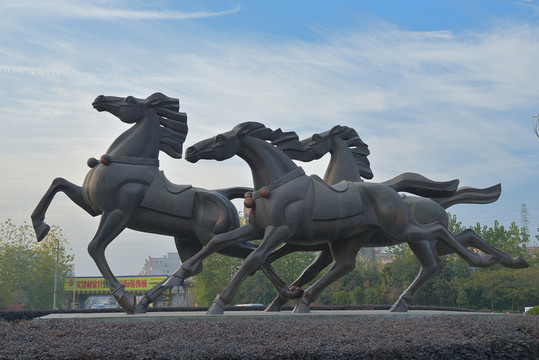 雕塑 馬 銅馬 三匹馬 城市雕
