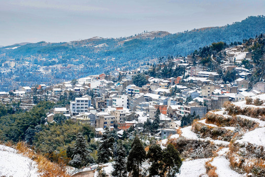 梯田雪景