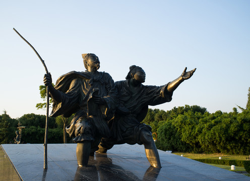 李冰雕塑