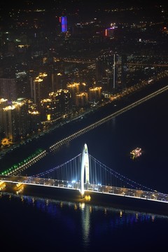廣州獵德大橋