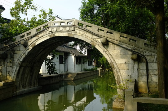 朝真橋