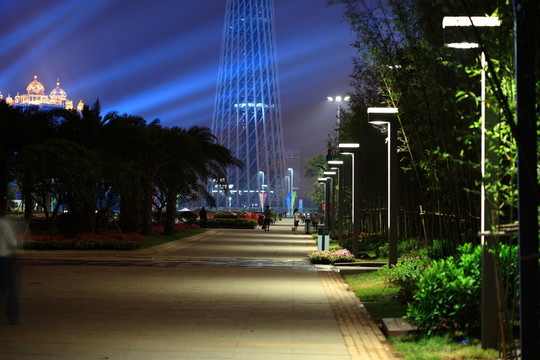 小道夜色