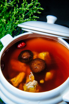 新加坡肉骨茶
