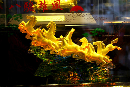 八馬圖