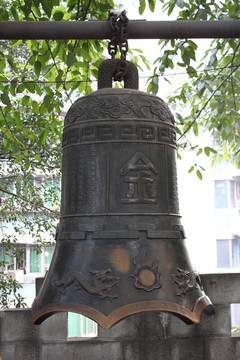 銅鐘