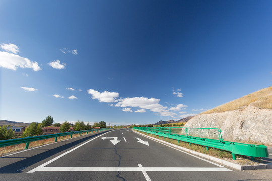 道路