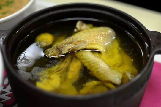 土雞湯