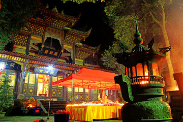 滎經云峰寺藏經閣夜景