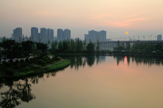 四川遂寧市觀音湖夕陽