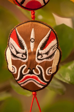 中國結(jié)臉譜