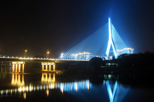 夜江濱