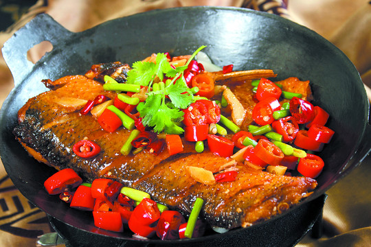 干鍋翹魚(yú)