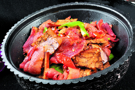 干鍋香干培根肉