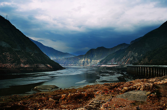 雅西高速沿途風(fēng)景