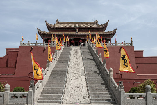 開封龍亭