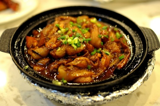 咸魚雞粒茄子煲