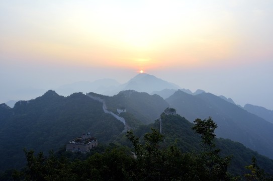 長(zhǎng)城日出