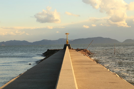 海堤，航燈