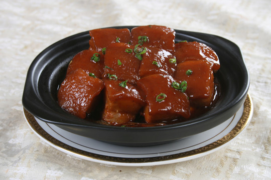 蘑菇紅燒肉