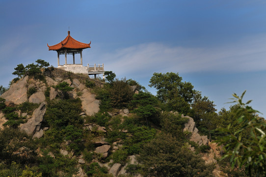 煙臺塔山風景區(qū)的亭子